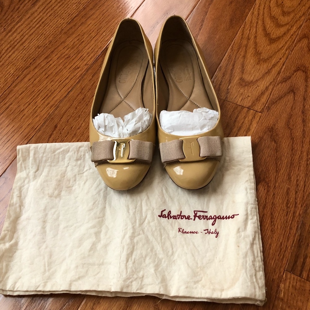 Authentic Salvatore Ferragamo flats